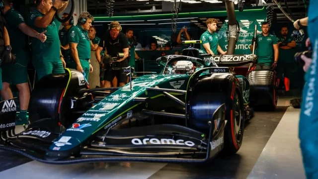 Fernando Alonso Explica la Caída de Aston Martin F1 en el Gran Premio de Azerbaiyán: "El AMR25 Es el Último Coche" El piloto español