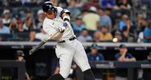 Aaron Judge brilla en una remontada histórica de los Yankees Aaron Judge brilla en una remontada histórica de los Yankees