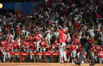 Las Ligas Invernales del Caribe Renuevan su Acuerdo con la MLB #LigasInvernales, #MLB, #BéisbolCaribeño, #DesarrolloDeJugadores, #AcuerdoMLB